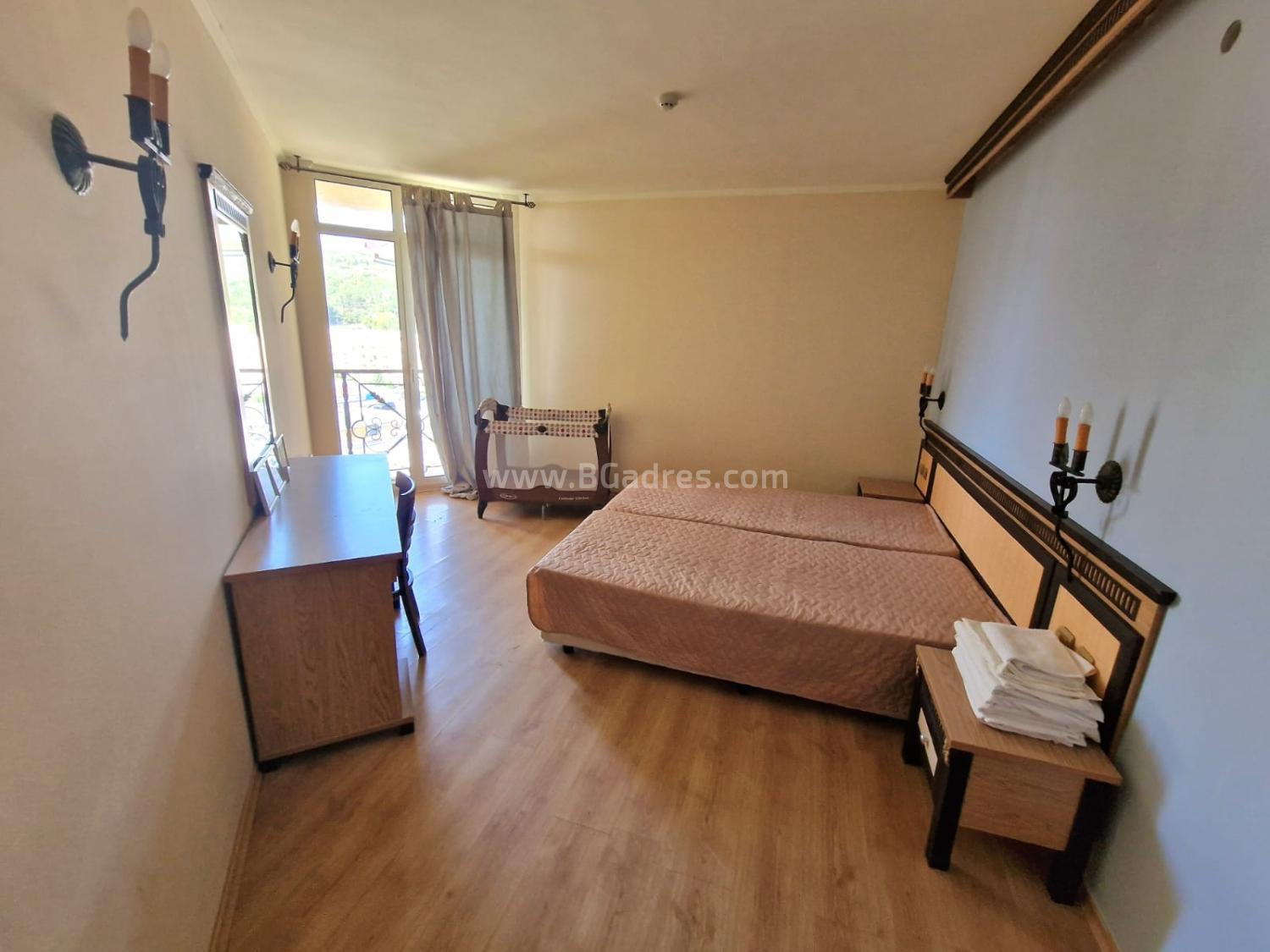 Квартира на первой линии моря в Елените І №3461