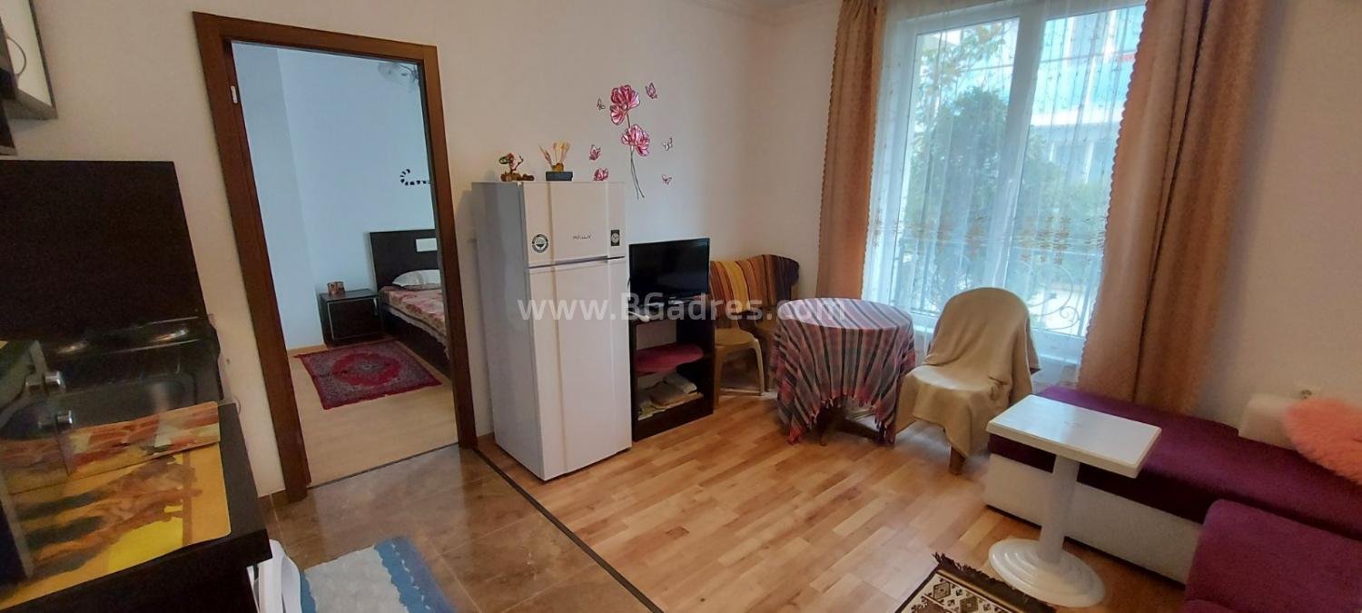 Inexpensive apartment with 1-bedroom near the sea | №2336