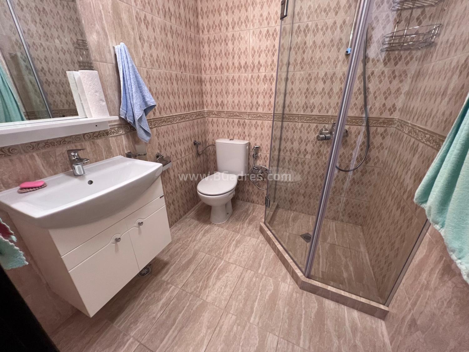 Spacious 2 bedroom apartment with sea view І №2698