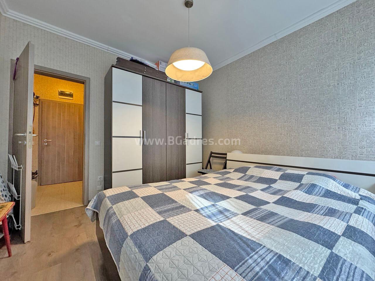 Apartment with a courtyard in the VIP Park complex І №4745