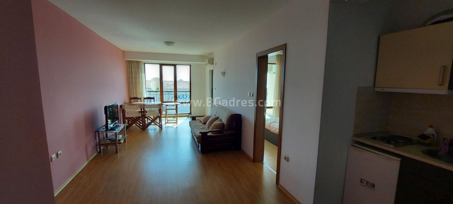 Голям апартамент в Свети Влас | №2353