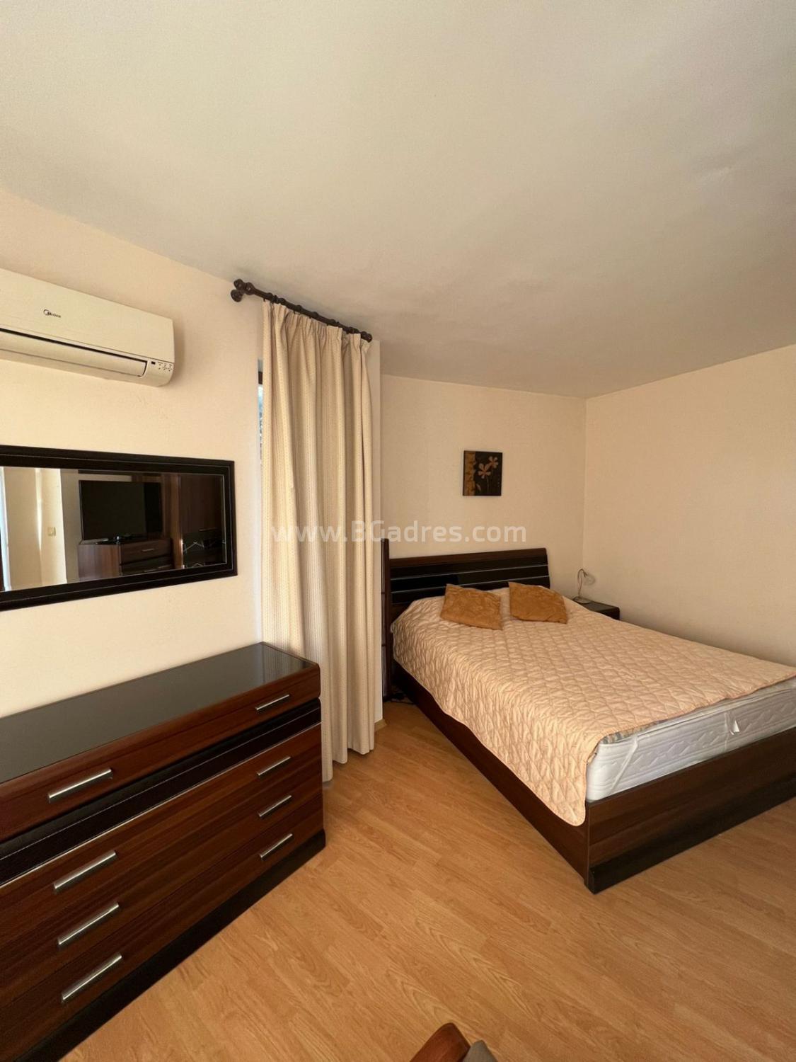 Къща в комплекс Алмонд Хил Вилас І №2817