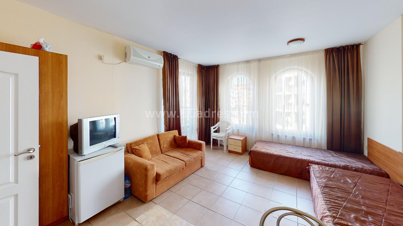 Голямо студио в центъра на Слънчев бряг І №2900