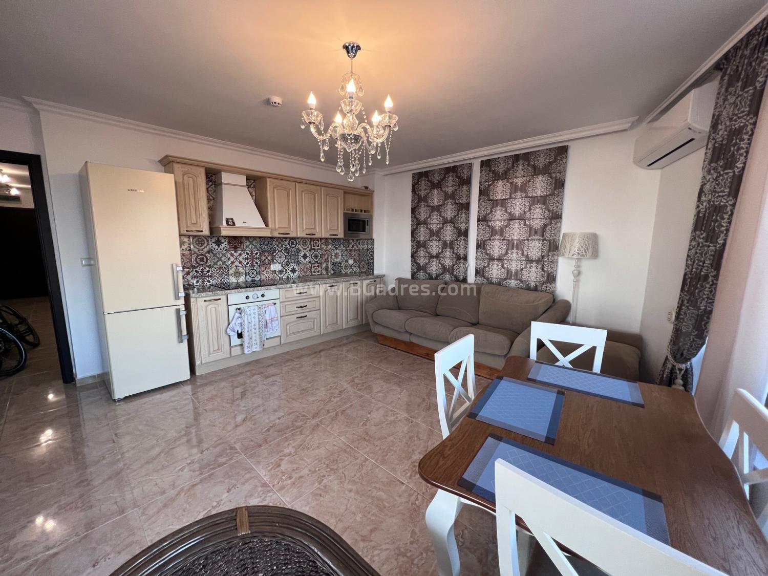 Spacious 2 bedroom apartment with sea view І №2698