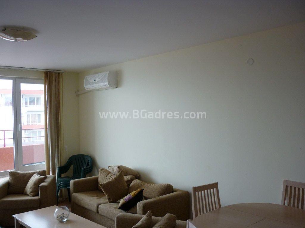 Sea view apartment on the first line | №2341