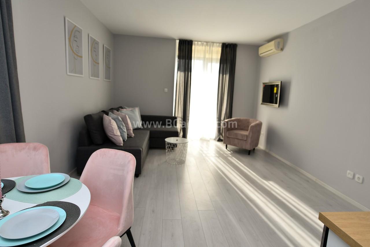 Apartment with new furniture at the seaside І №2776