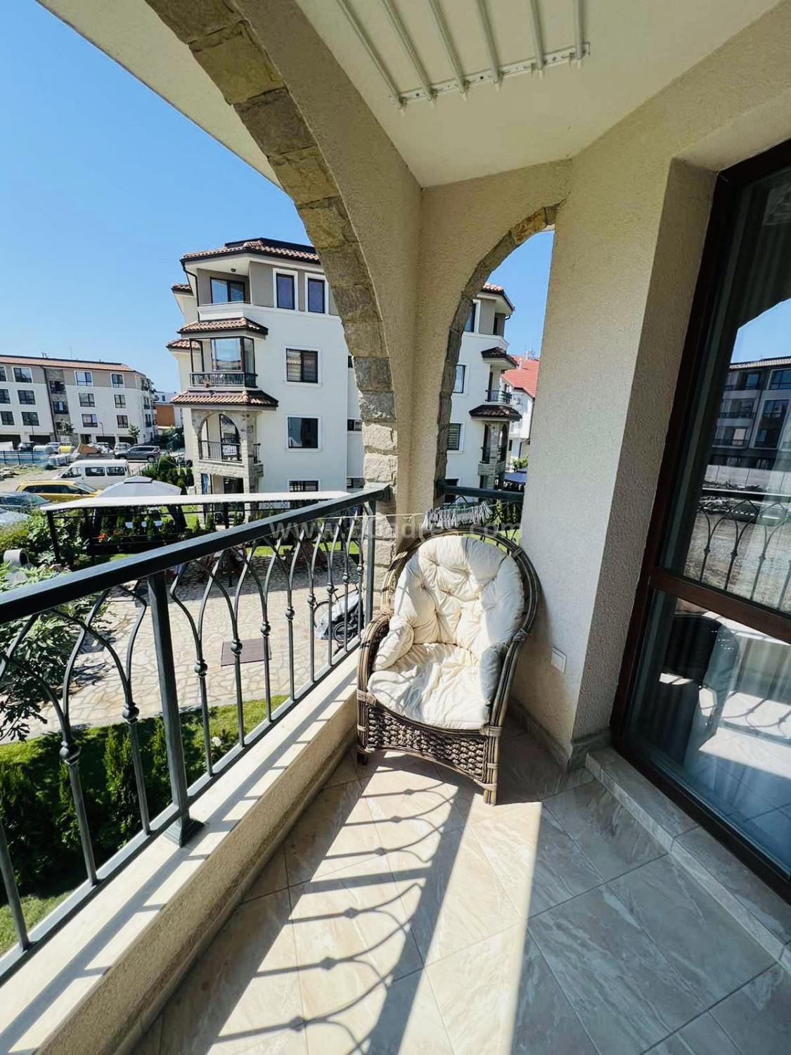 Апартамент за постоянно живеене в Сарафово І №2500