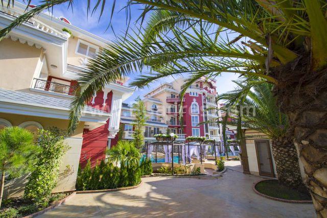 Three-room apartment with excellent furniture | No. 2081