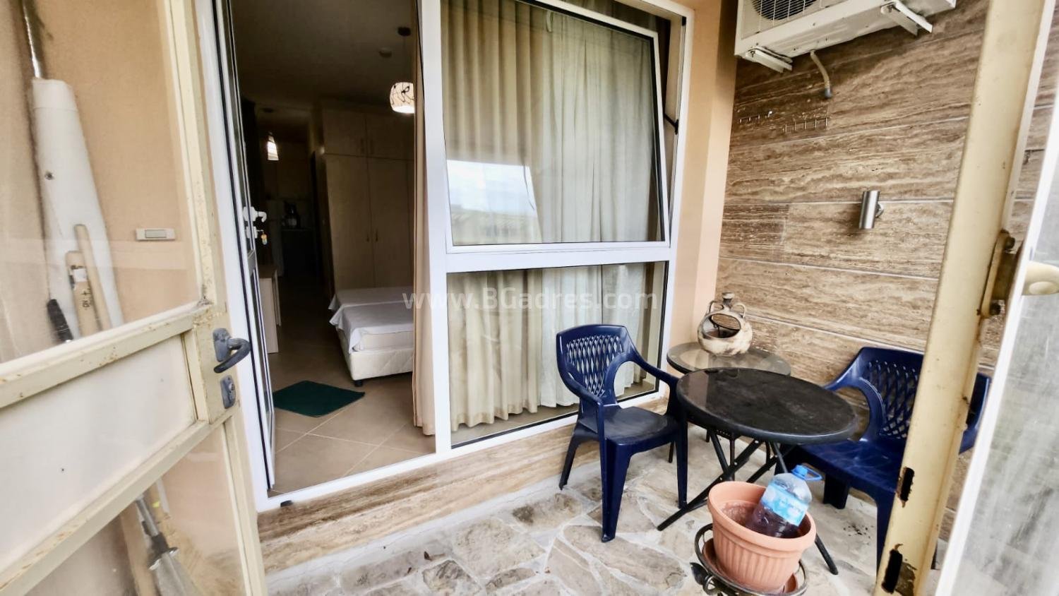 Studio mit Garten zum Schnäppchenpreis І №2906