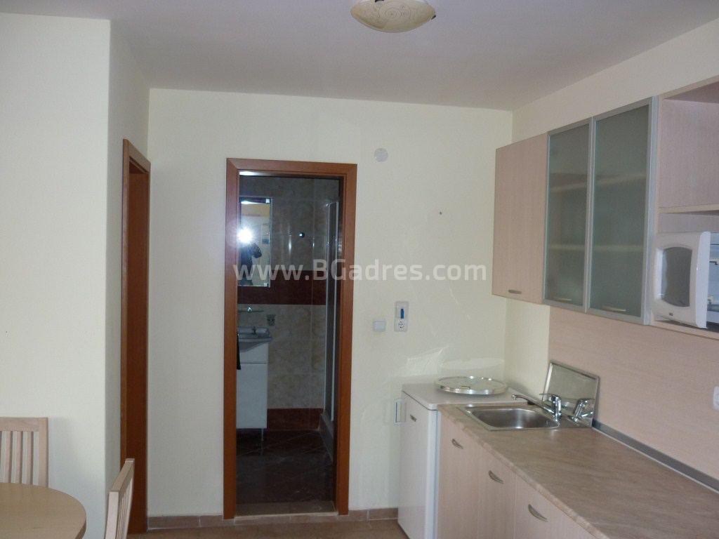 Sea view apartment on the first line | №2341