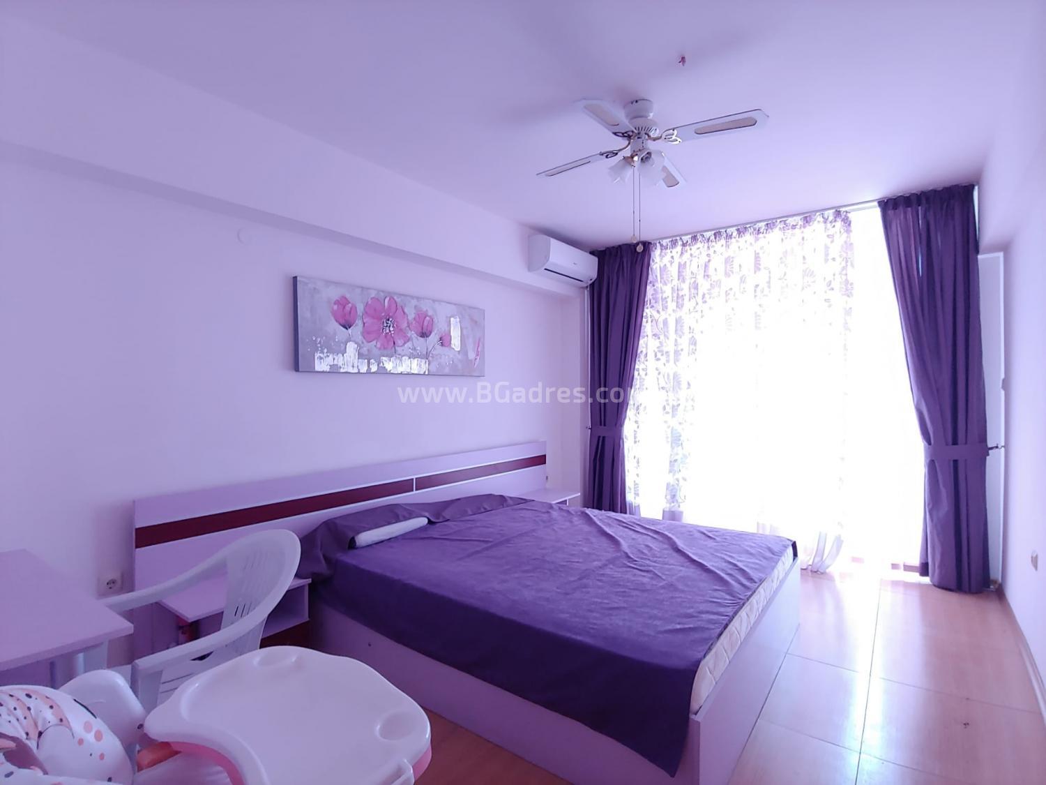 Large three-room apartment by the sea | №2387