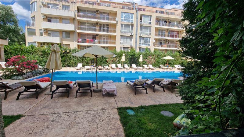 Large studio in Cascadas at a bargain price І No. 2470