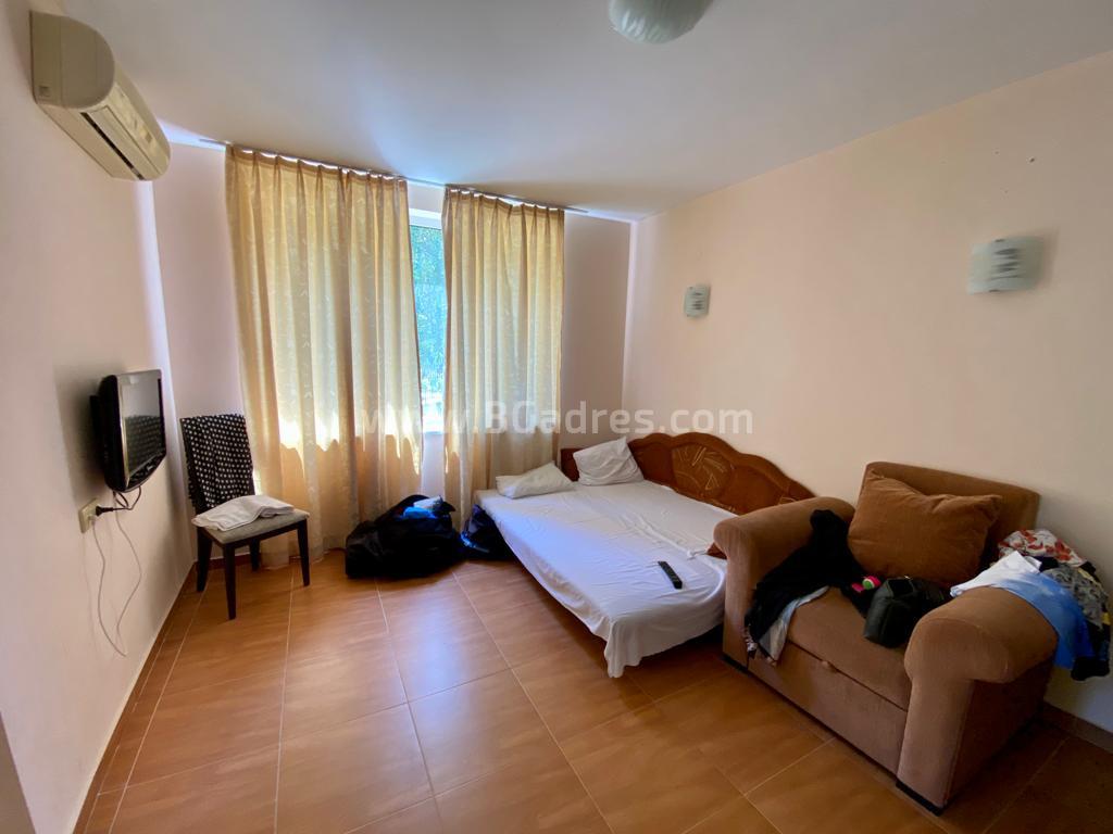 Große Wohnung mit 1 Schlafzimmer in St. Vlas I №2489