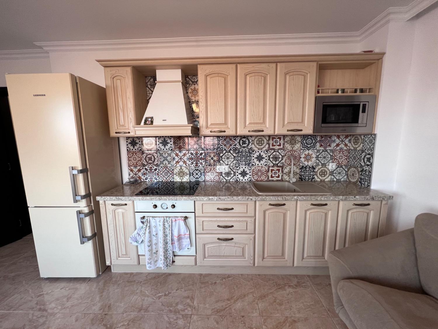 Spacious 2 bedroom apartment with sea view І №2698