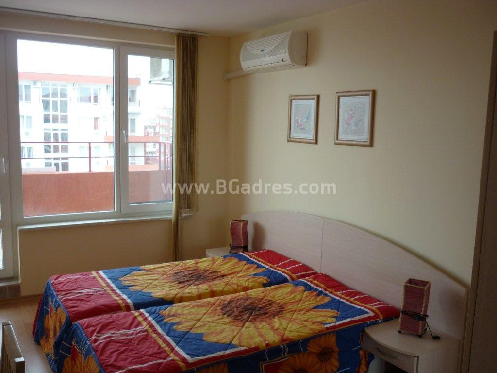 Sea view apartment on the first line | №2341