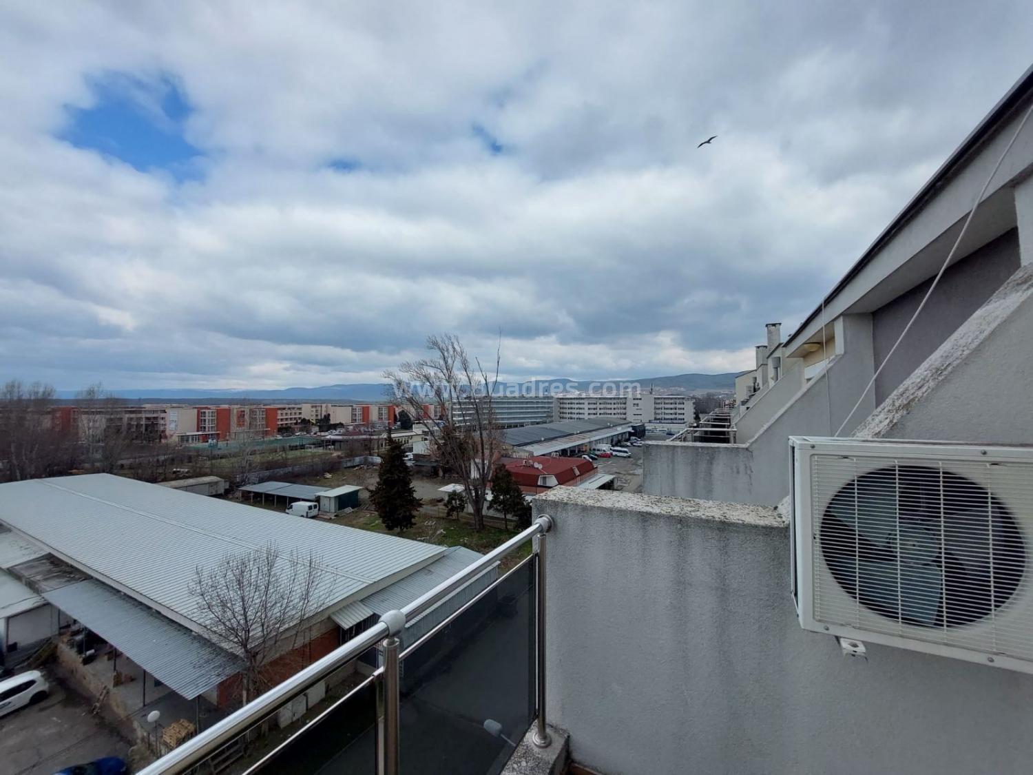 Большая студия без таксы | №2322