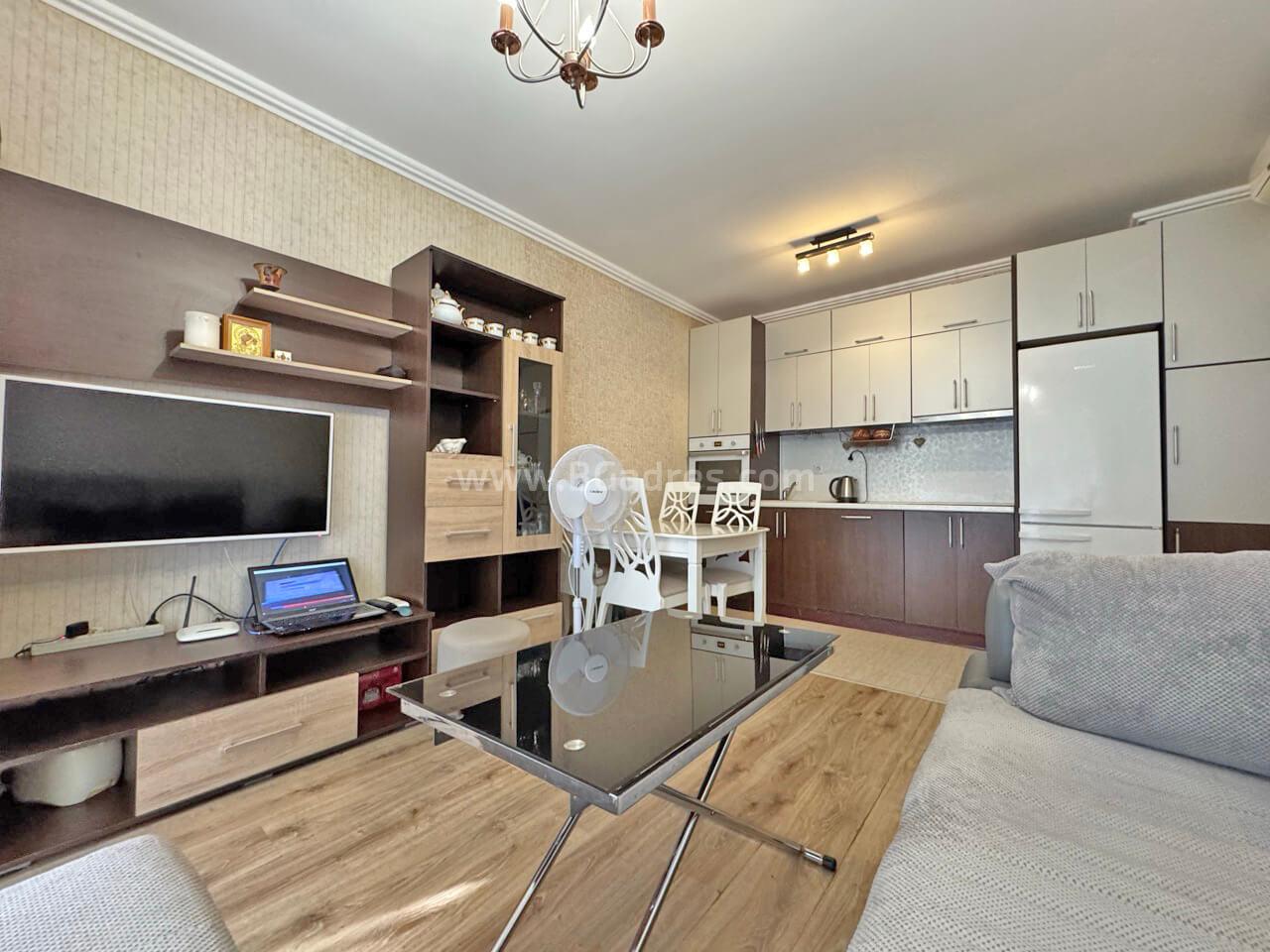 Apartment with a courtyard in the VIP Park complex І №4745