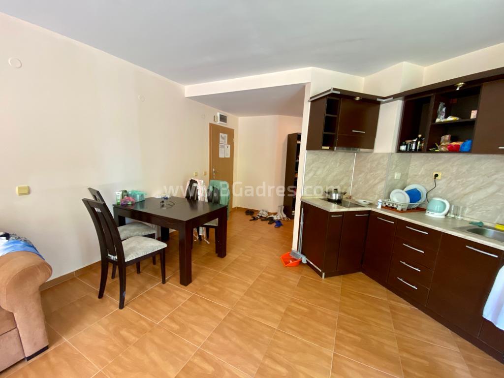 Große Wohnung mit 1 Schlafzimmer in St. Vlas I №2489