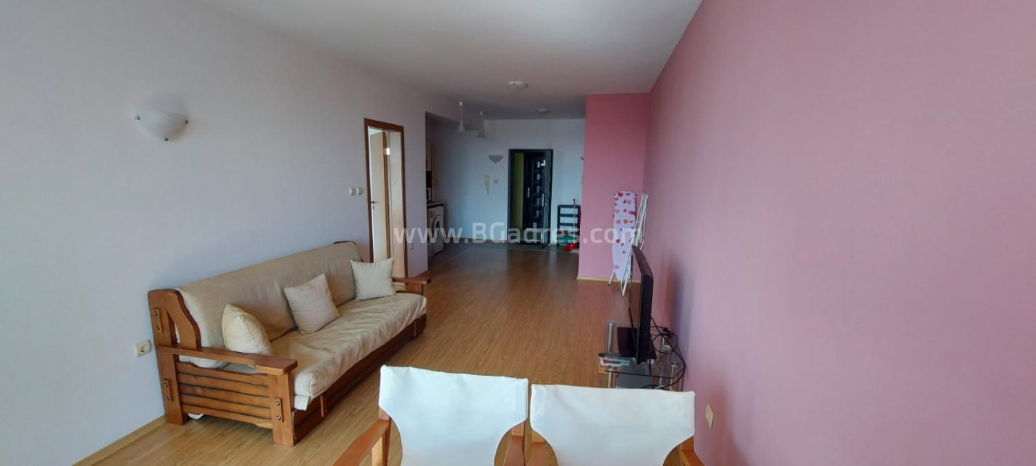 Голям апартамент в Свети Влас | №2353