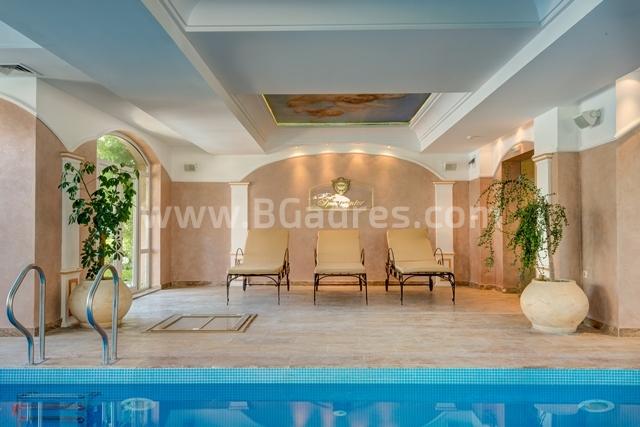 Квартира с мебелью в красивом комплексе | №2264