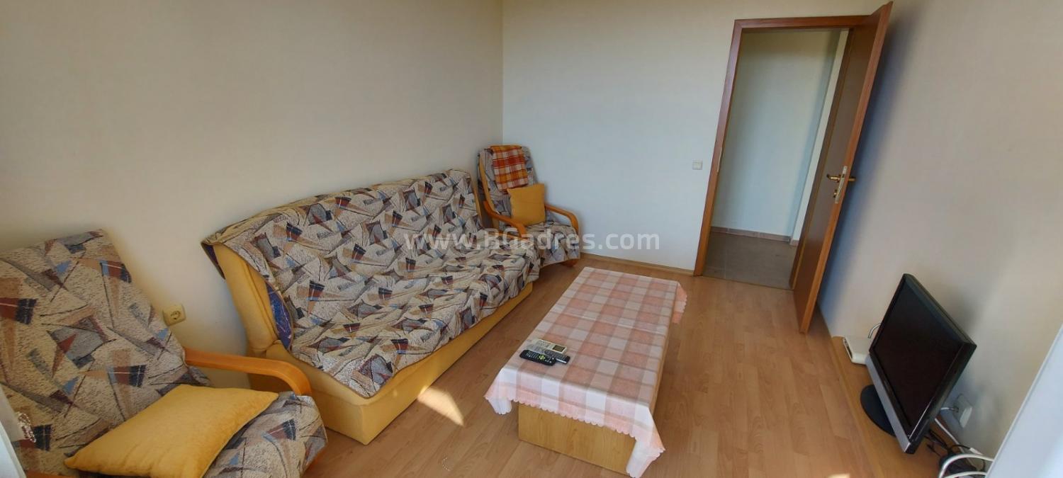 Drei-Zimmer-Wohnung mit Meerblick | №2298