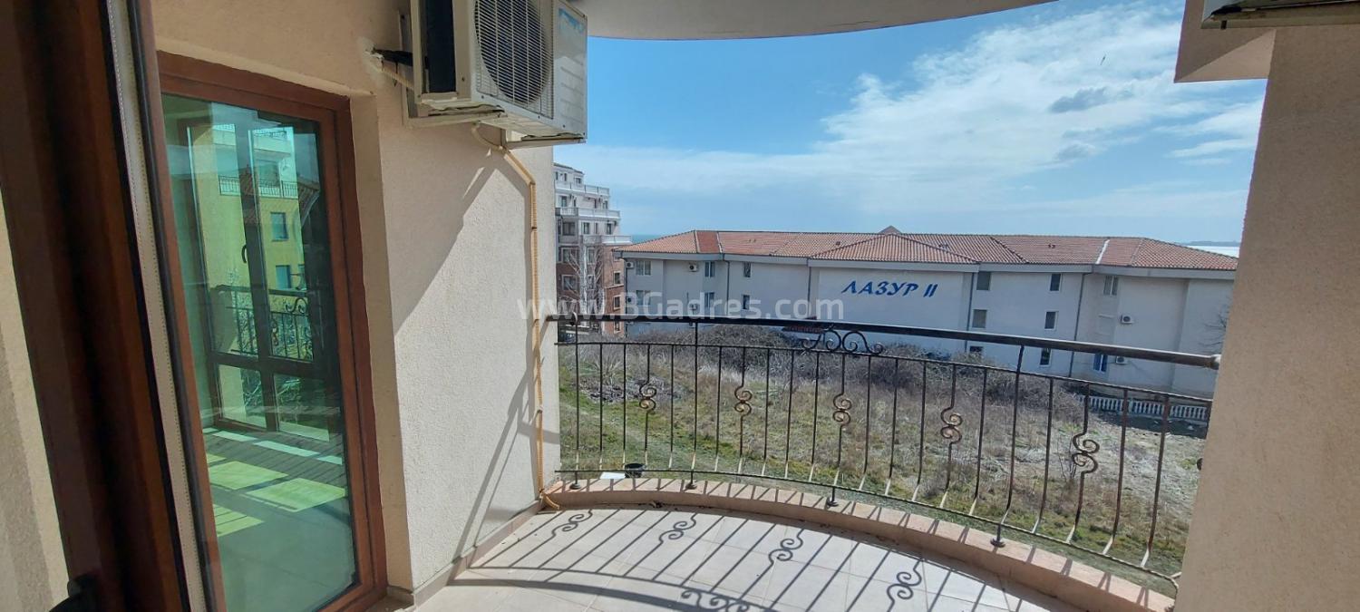 Голям апартамент в Свети Влас | №2353