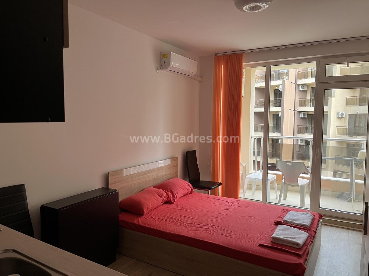 Studio im Wohnblock in Pomorie I №2435