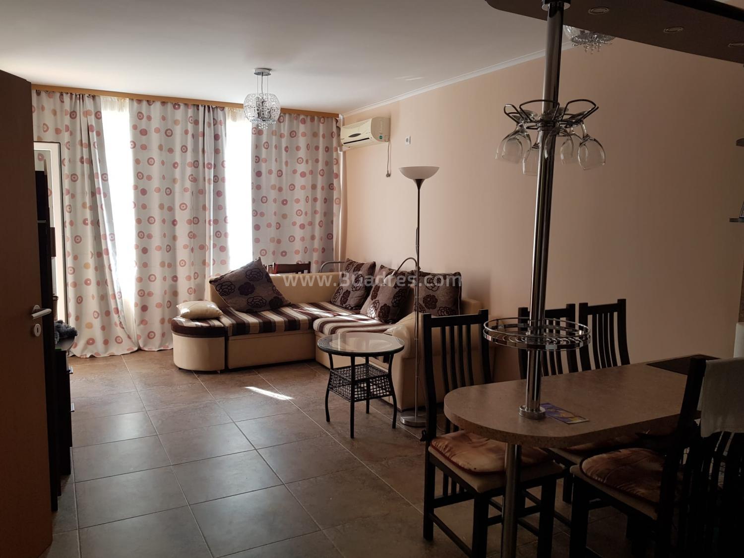 Тристаен апартамент за постоянно жителство в Поморие | №2321