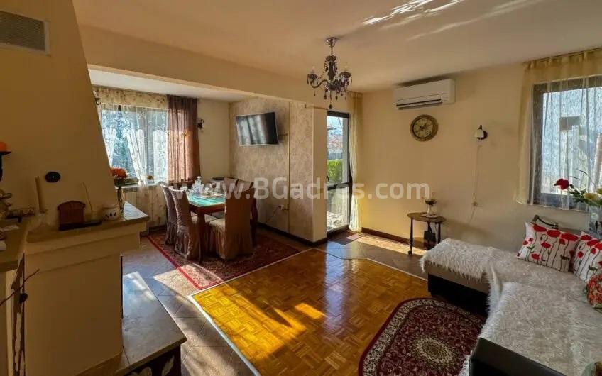 Haus im Dorf Bryastovets І №3466