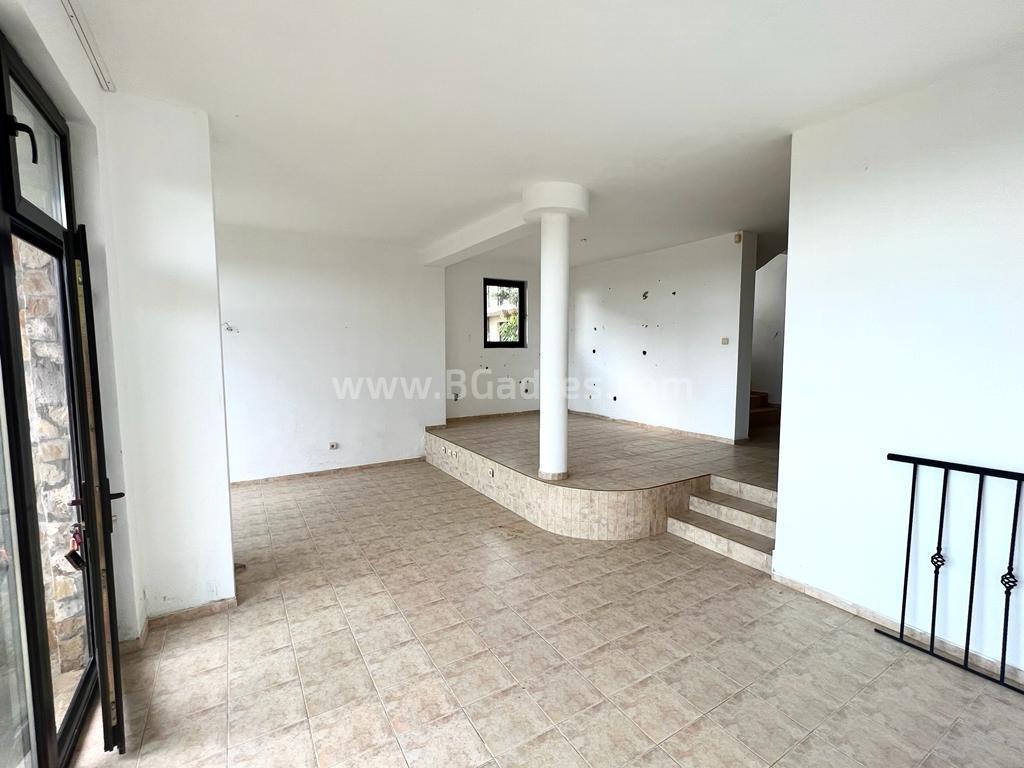 Дом в Кошарице по выгодной цене І №2713