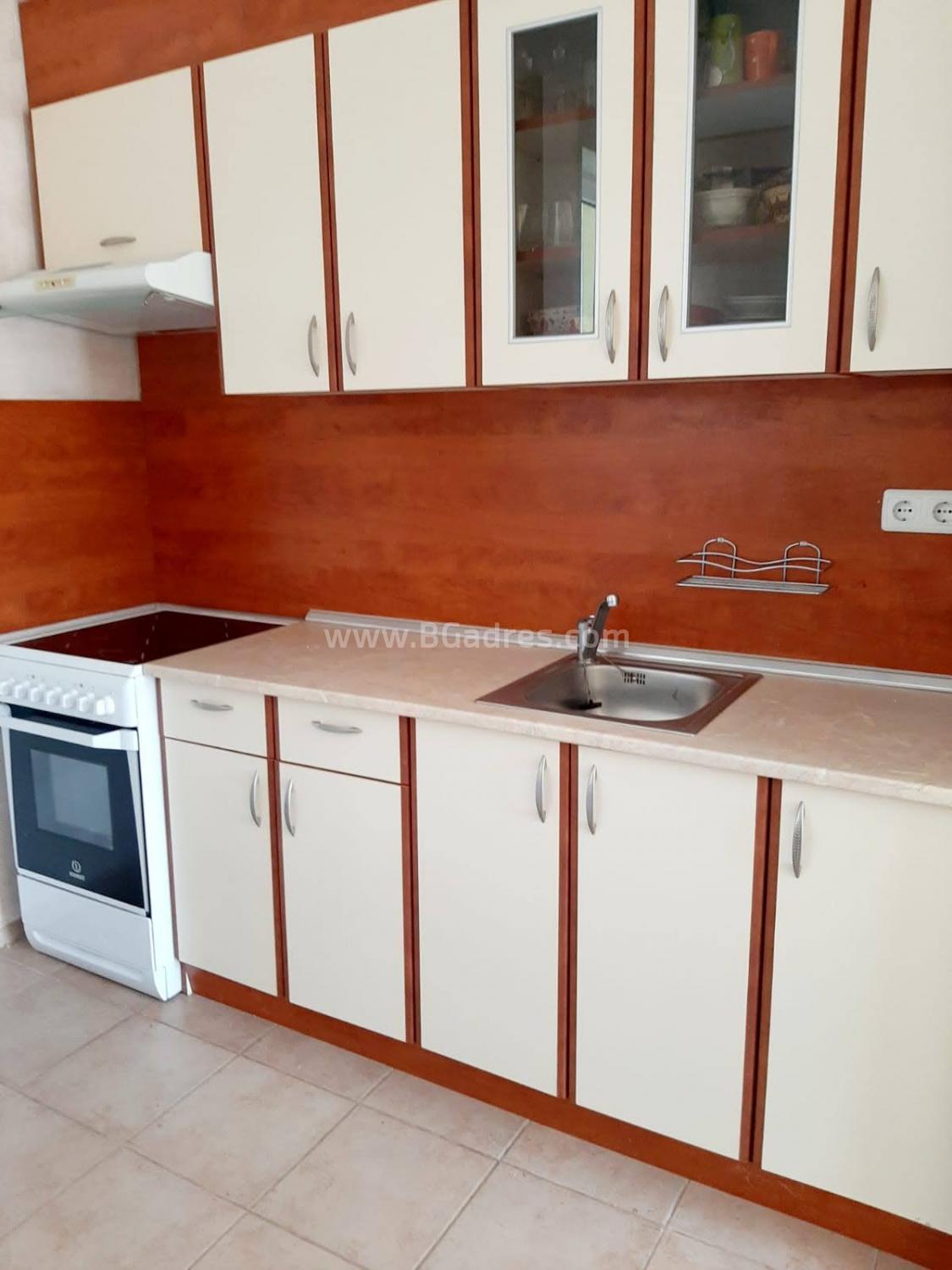 Голям двустаен апартамент в Свети Влас | №2337