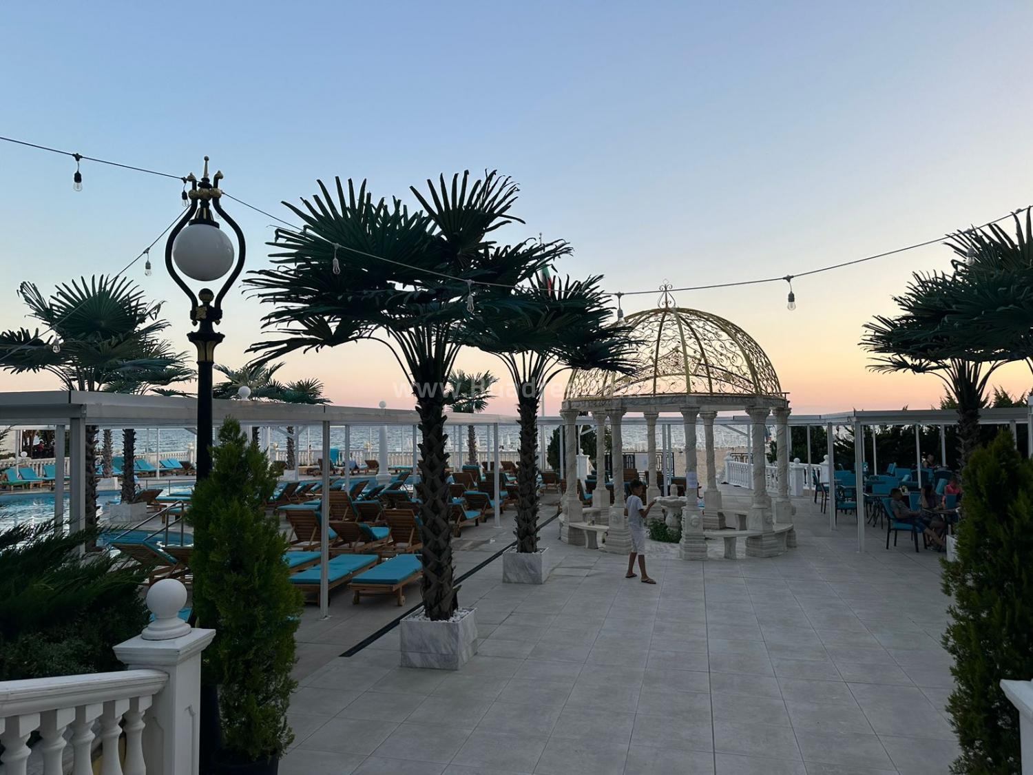 Квартира на первой линии по выгодной цене І №3647