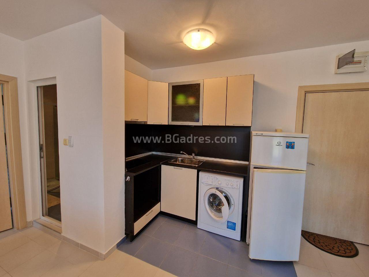 Апартамент с ниска такса поддръжка в Свети Влас І №3906