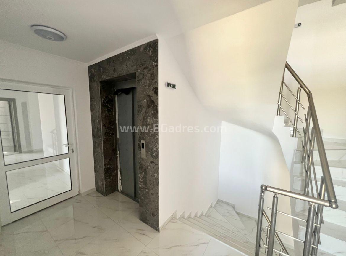 Apartments with low maintenance fee in Sunny Beach І №4121