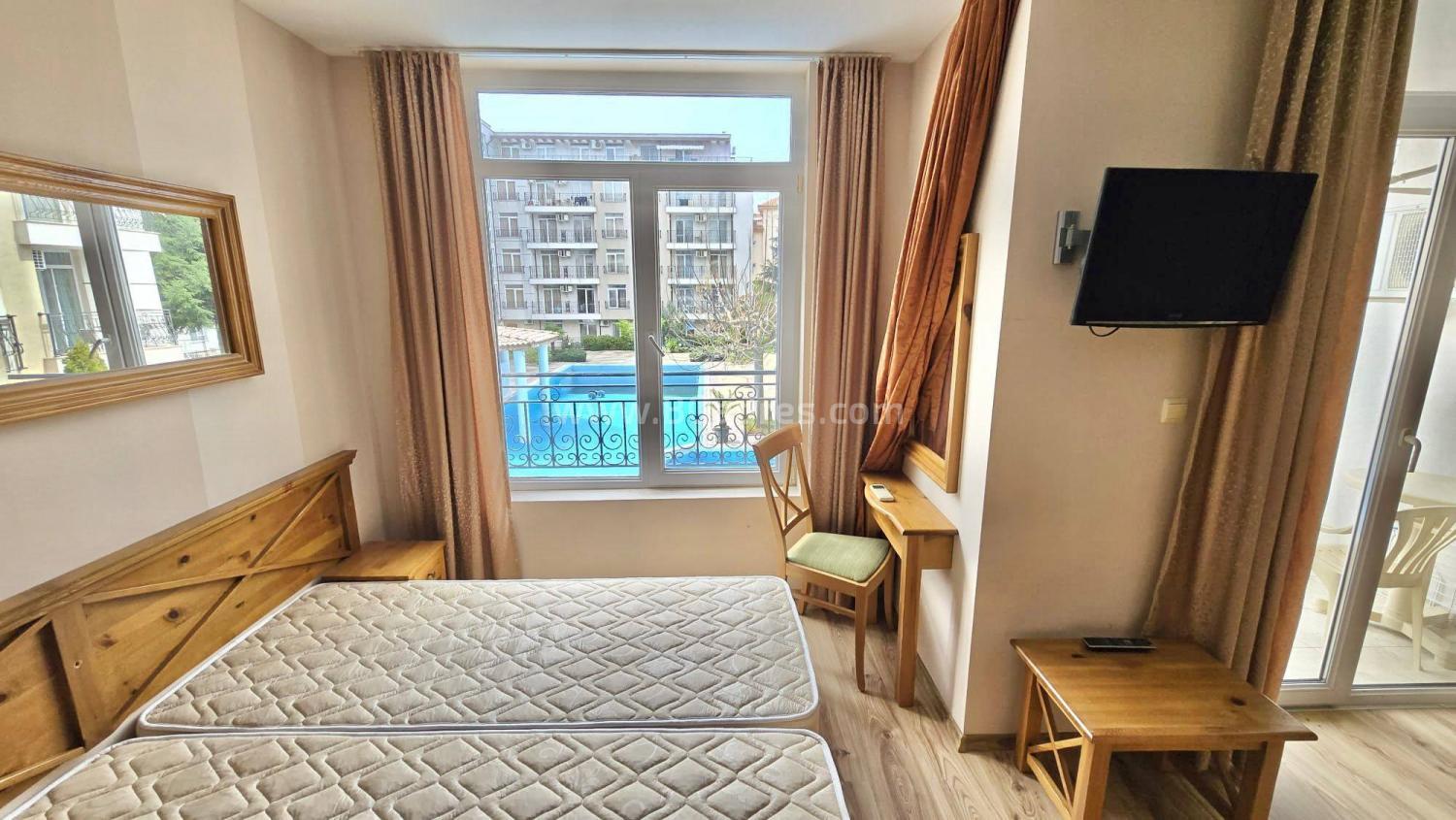 Apartment in the Dawn Park complex І №4710