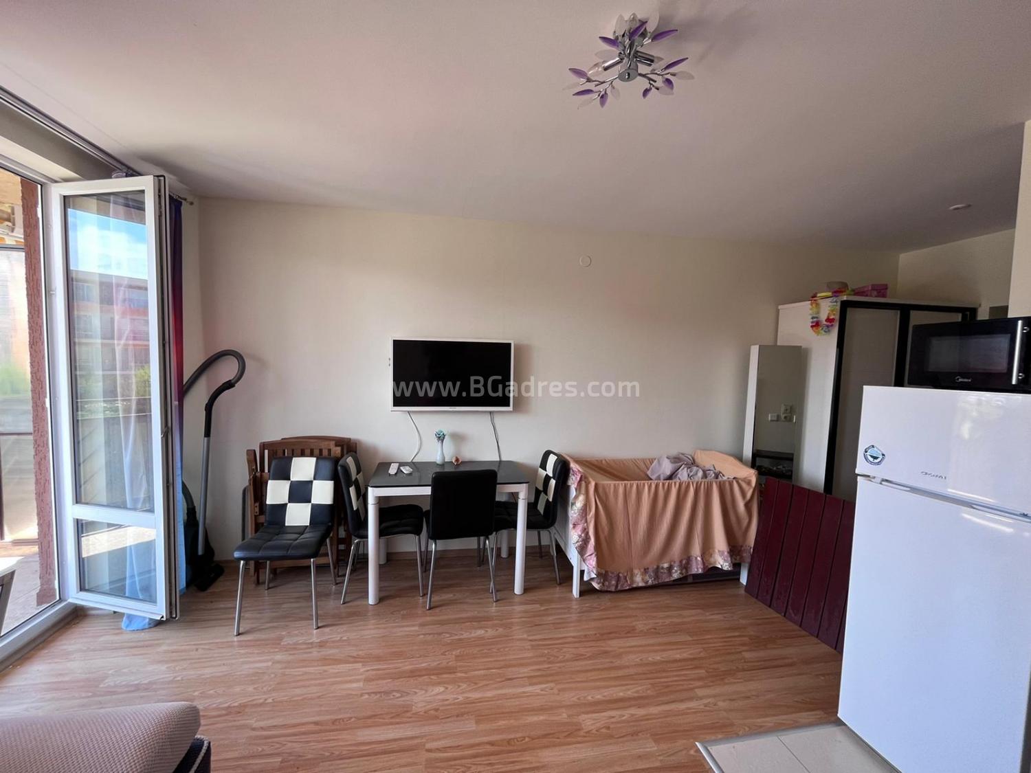 Студио в голям комплекс до морето І №2433