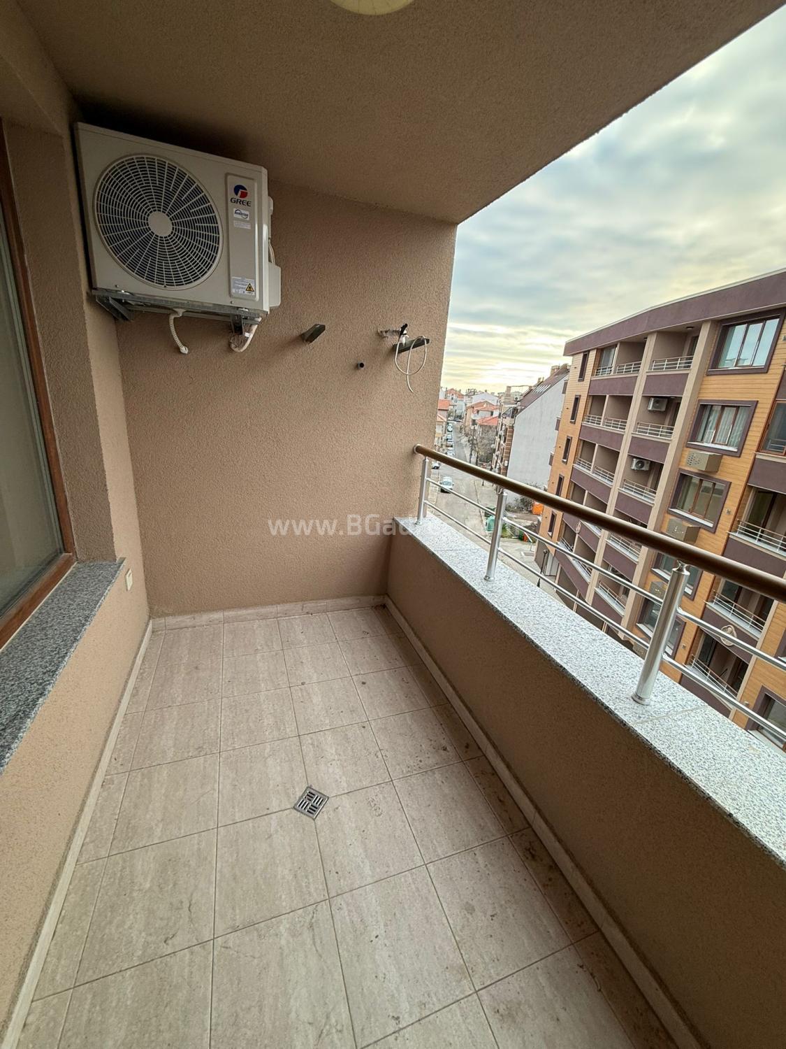 Apartment in a residential building in Pomorie І №4543