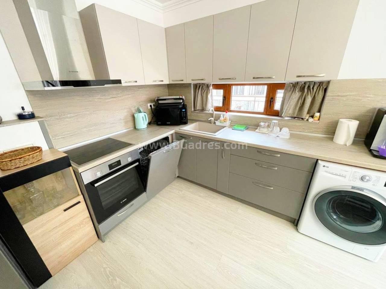 Трехкомнатная квартира в комплексе Феникс І №2980