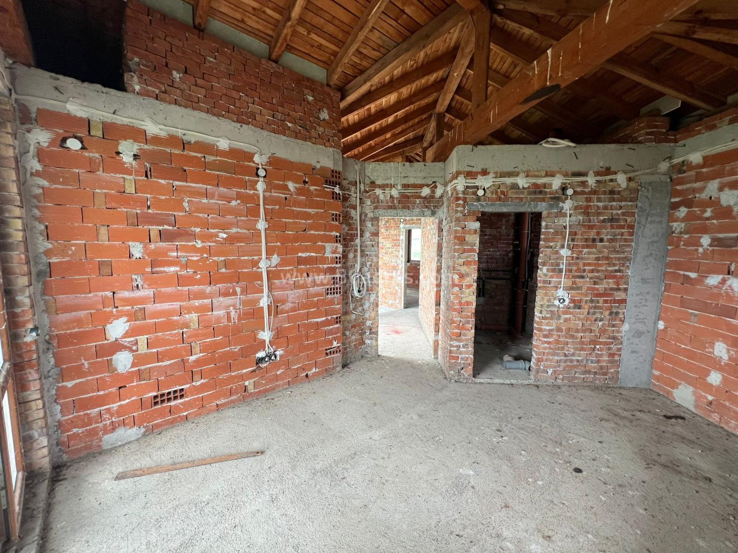 Дом в комплексе Флорал Медоус І №4758