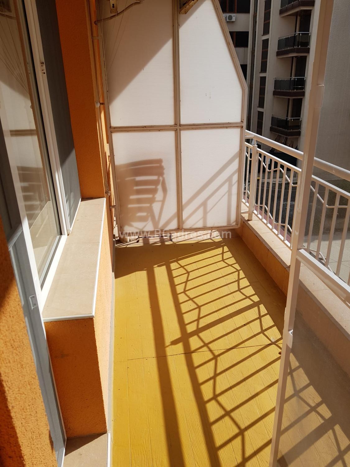 Тристаен апартамент за постоянно жителство в Поморие | №2321