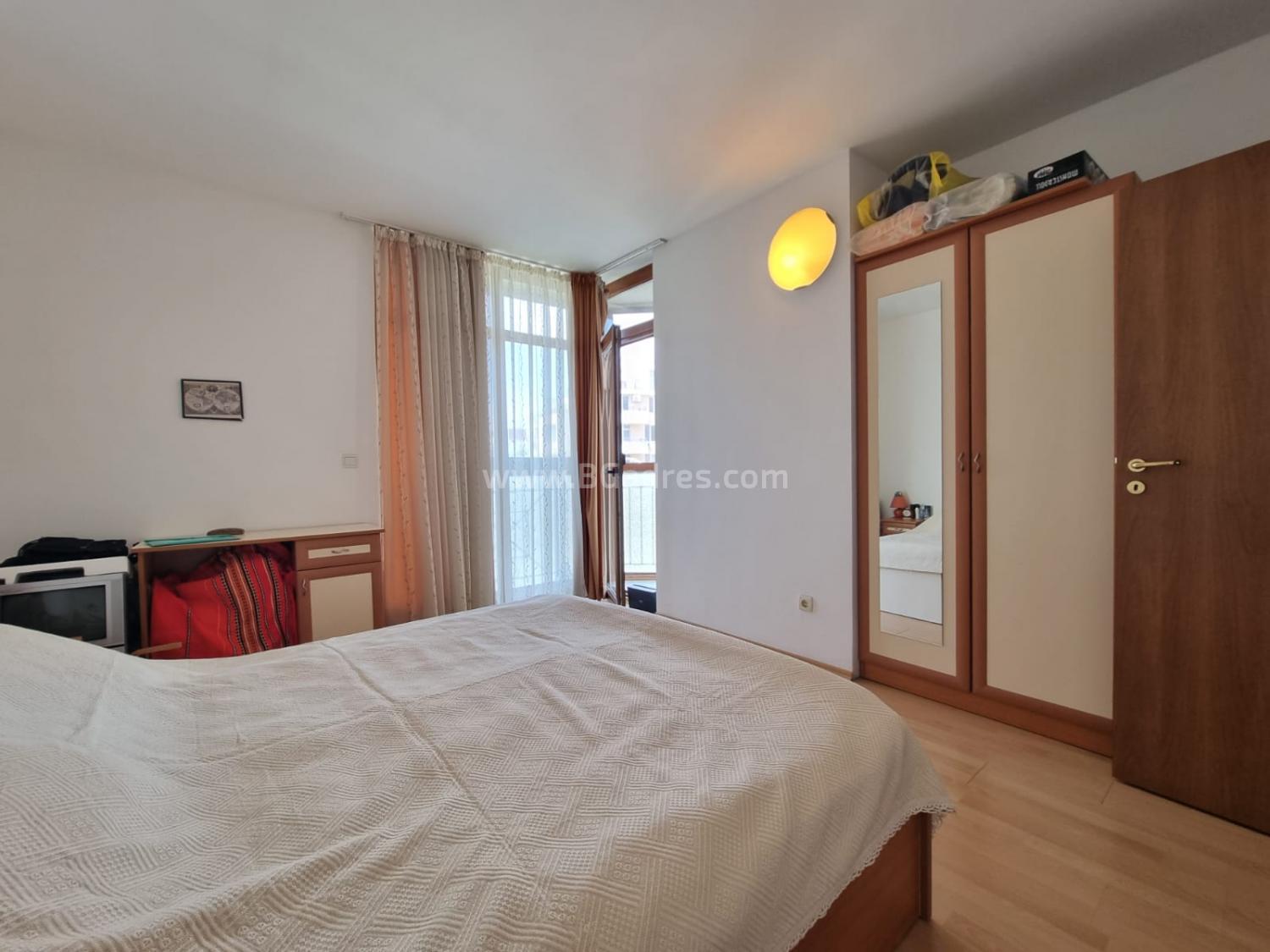 One bedroom apartment with low maintenace fee І №3736