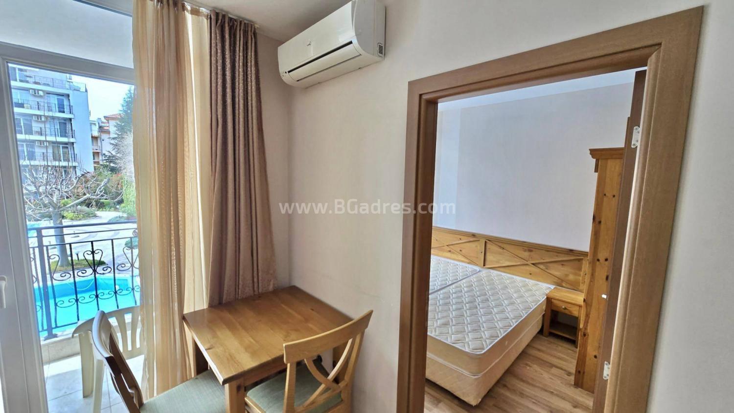 Apartment in the Dawn Park complex І №4710