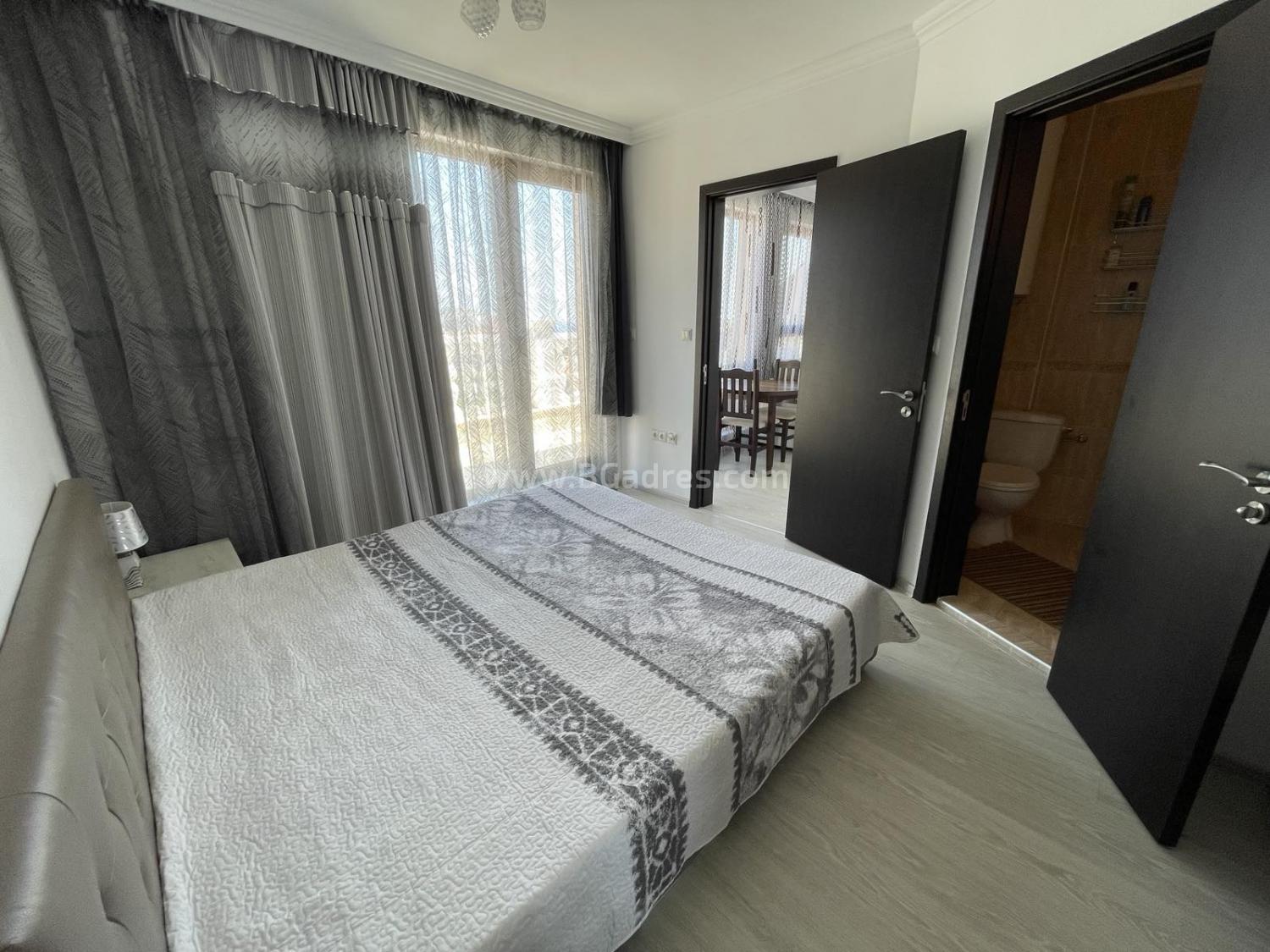 Apartment with sea and mountain views І №3356