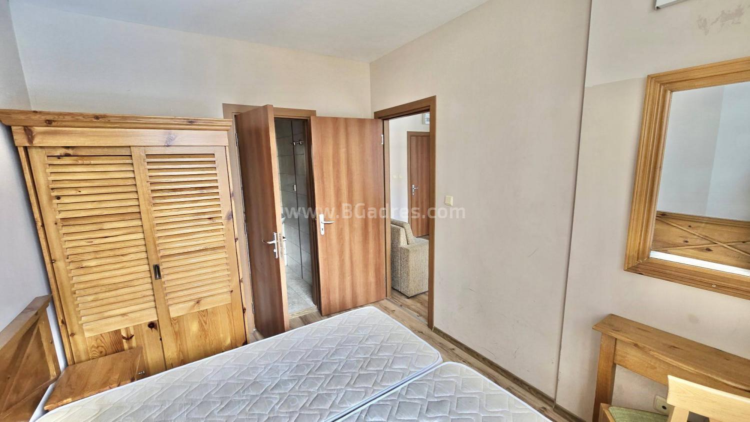 Apartment in the Dawn Park complex І №4710