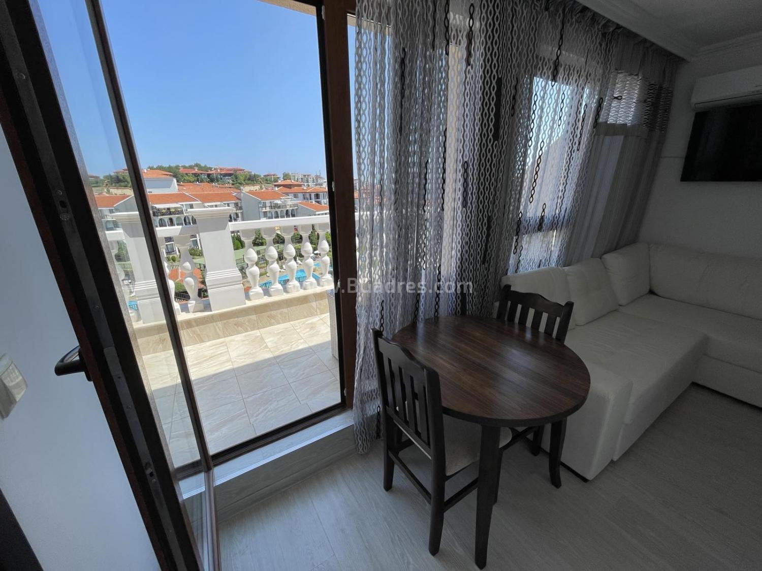 Apartment with sea and mountain views І №3356