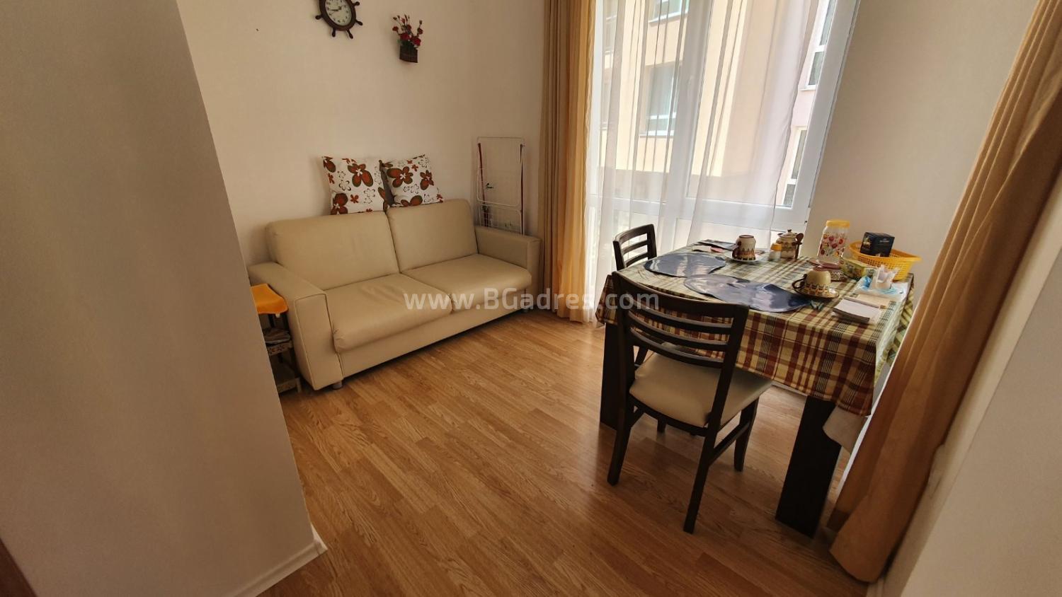 Zwei-Zimmer-Wohnung in Romance Marine | №2323