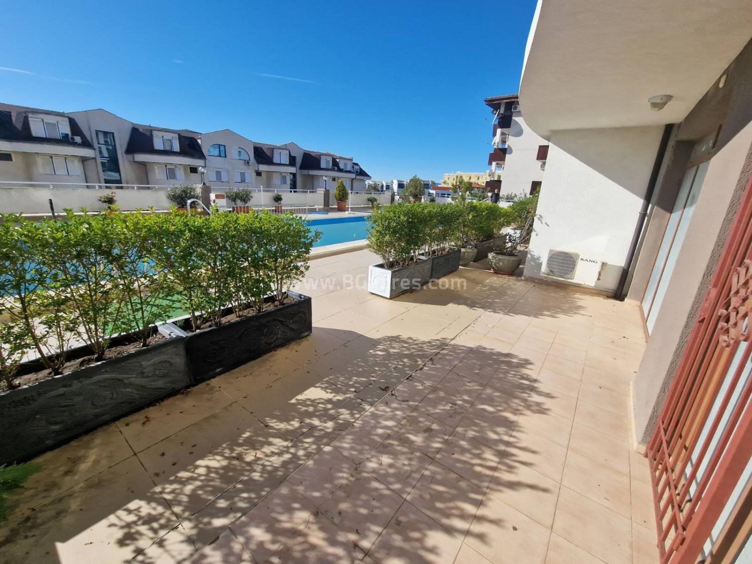 Квартира с паркоместом в комплексе Лазур І №3218