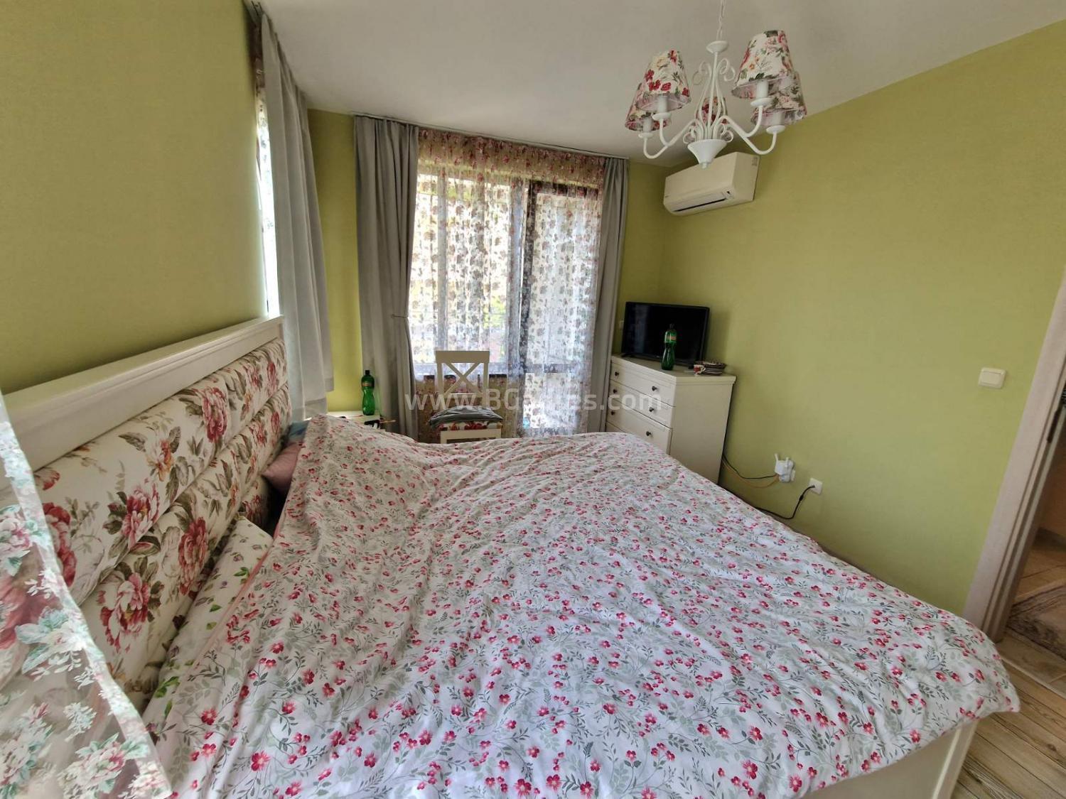 Квартира с 4 спальнями у моря І №3675