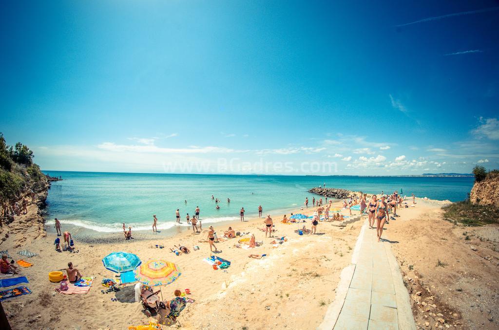 Large studio with sea views | No. 2243