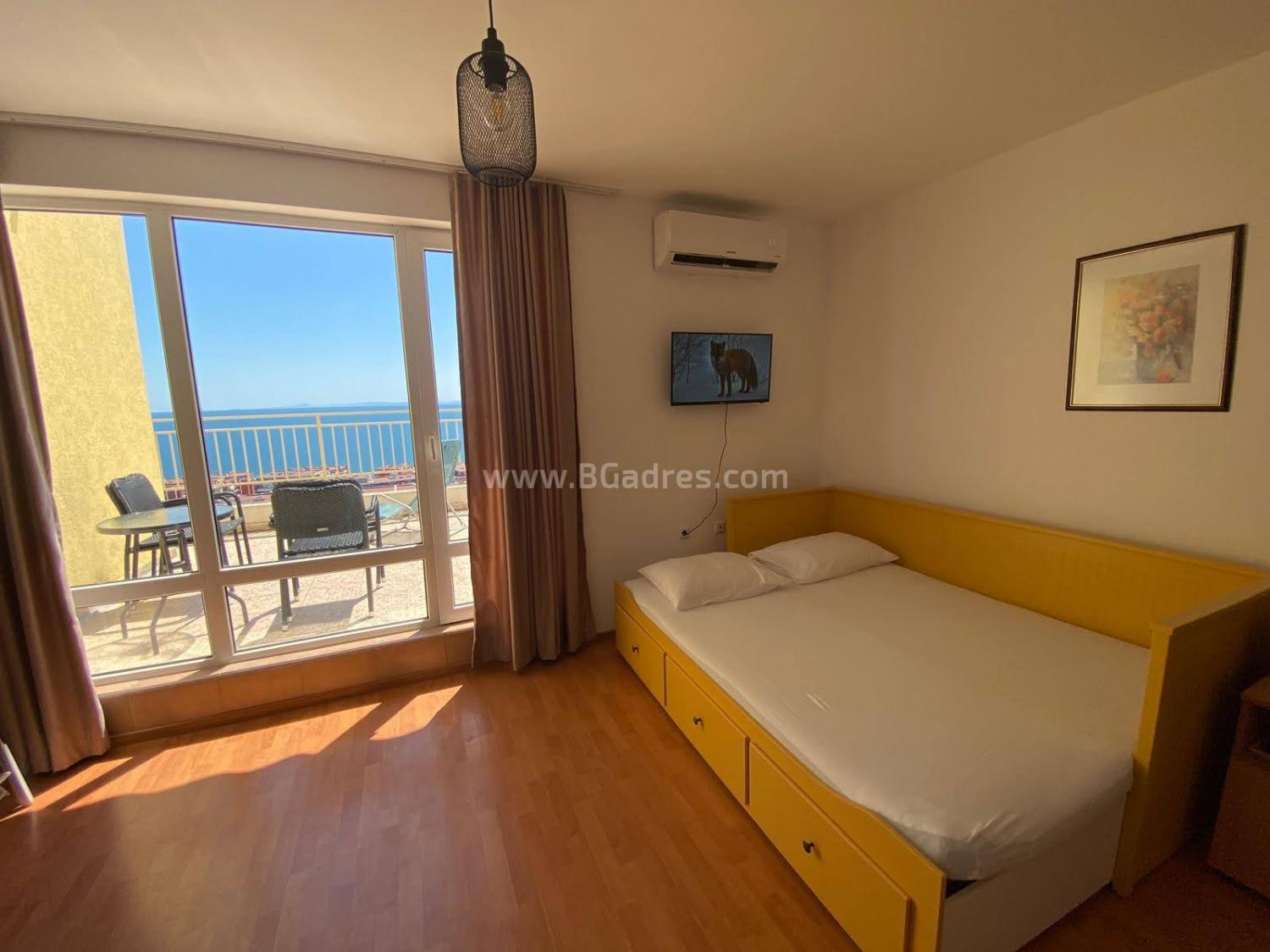 Sea view apartment in Sveti Vlas І №4763